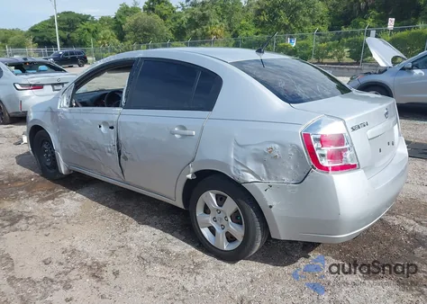2009 Nissan Sentra 2.0S z USA, uszkodzony, nr VIN 3N1AB61E29L615728